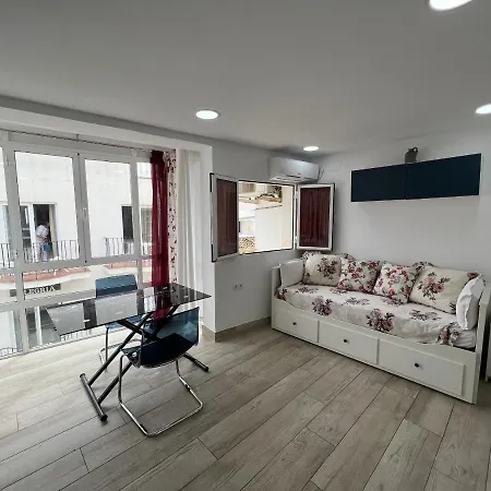 Cozy Studio Reina In Carihuela Carmen Appartement
